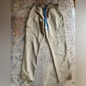 Women’s High Wasted Sandstone Yola Petite Scrub Pant. Small.